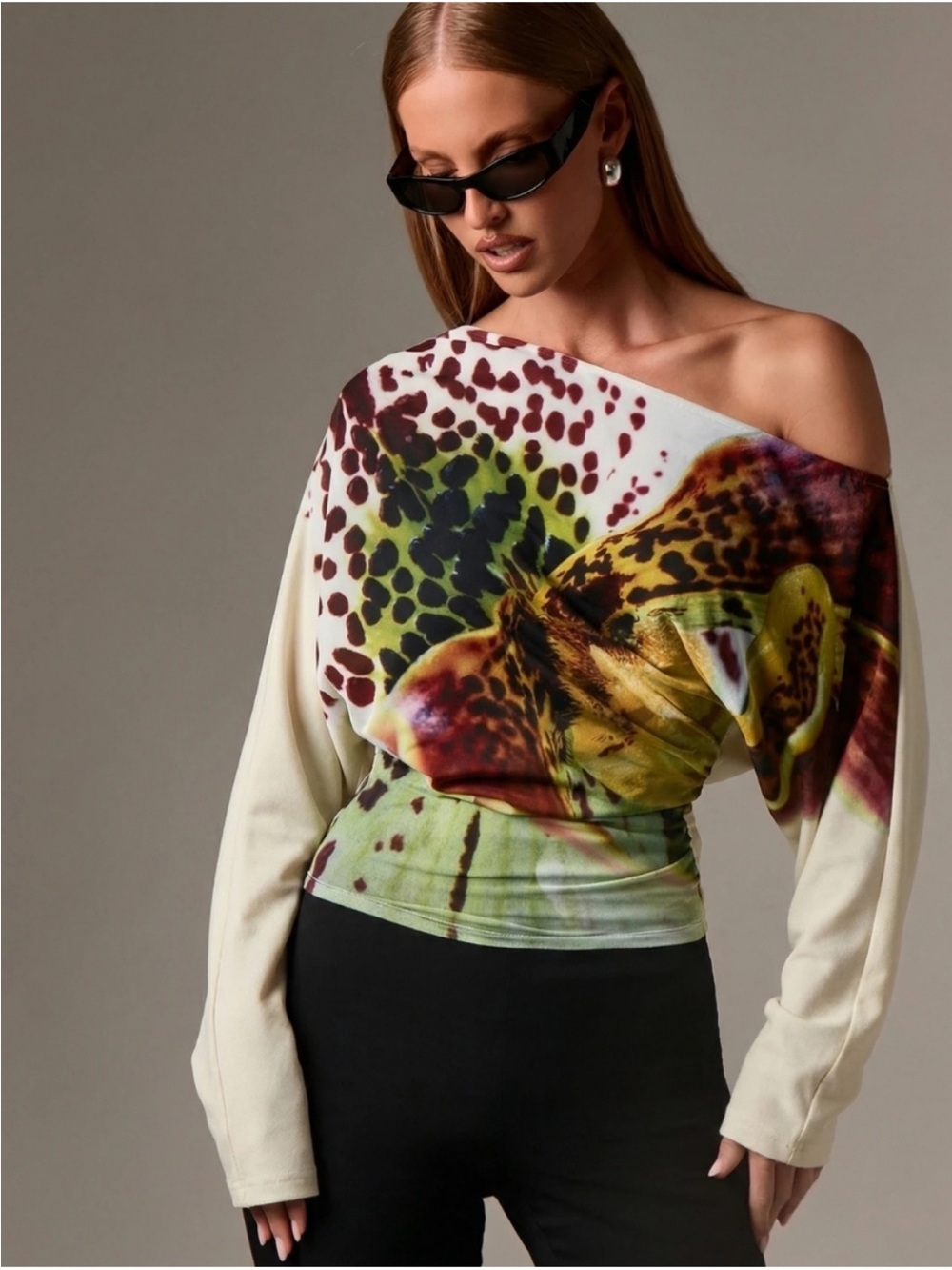 AiiRZ Asymetrical Off The Shoulder Long Sleeve Floral Blouse Y2K Statement Small